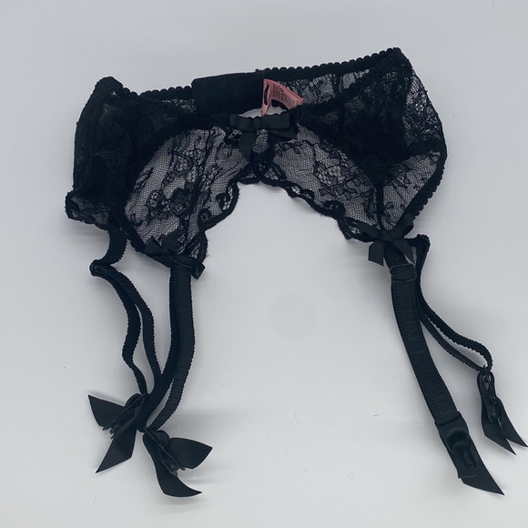 Agent Provocateur Classic Love Suspender - Picture 7 of 9